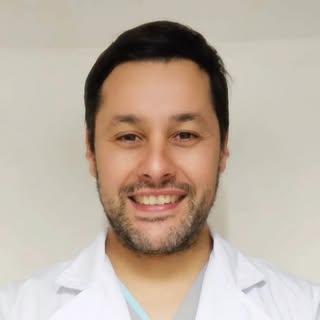 Dr. Sebastián T.